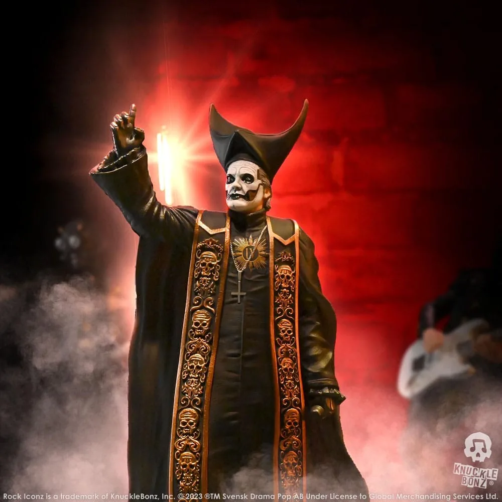 Ghost Beeld – Papa Emeritus IV Zwart gewaad 1/9 22 cm 23
