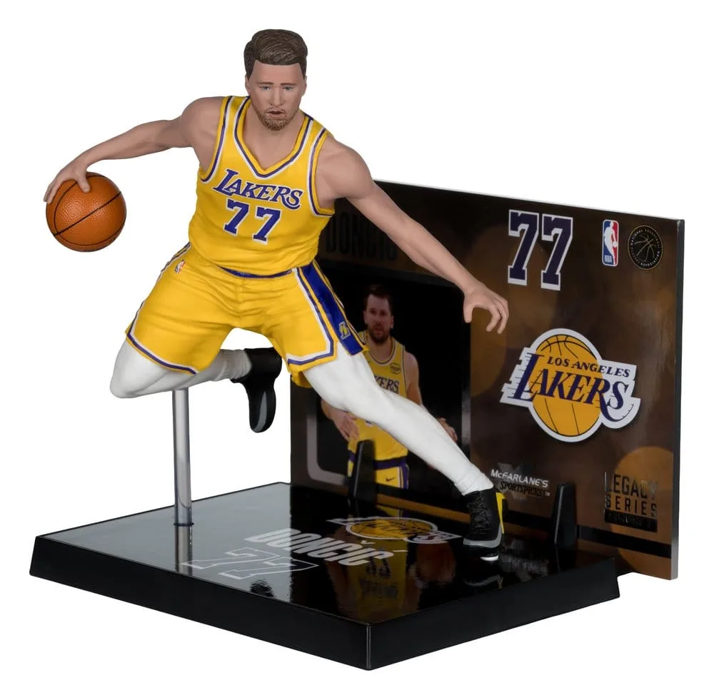 NBA Posed Figure – Luka Doncic LA Lakers 15 cm