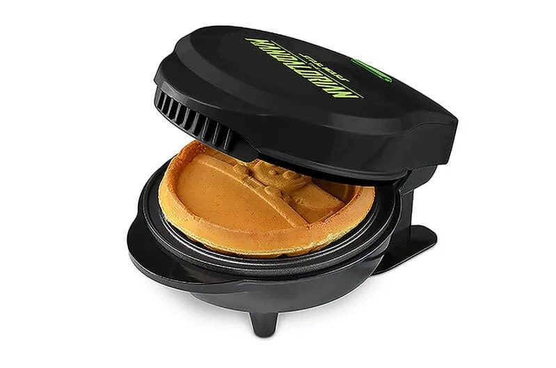 Star Wars The Mandalorian Waffle Maker – The Child 4