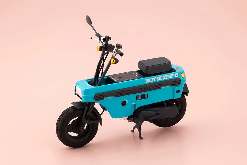 Megami Device Model Kit – Knight Alice with Motocompo 15 cm 8