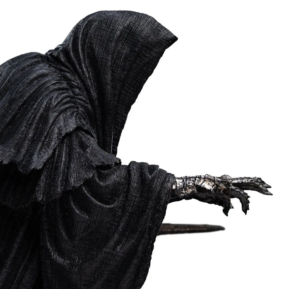 The Lord of the Rings Mini Statue – Prancing Pony Ringwraith 18 cm 6