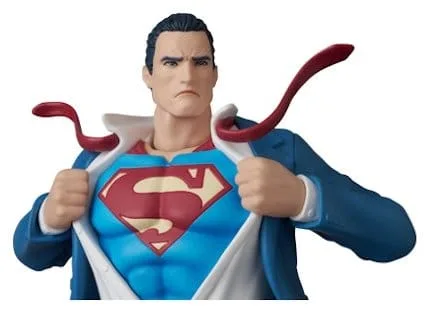DC Comics Action Figure – Clark Kent MAFEX Batman Hush 16 cm 9