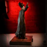 Ghost Beeld – Papa Emeritus IV Zwart gewaad 1/9 22 cm 5