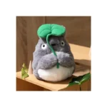 My Neighbor Totoro Plush Figure – Nakayoshi Big Totoro Leaf 21 cm 3
