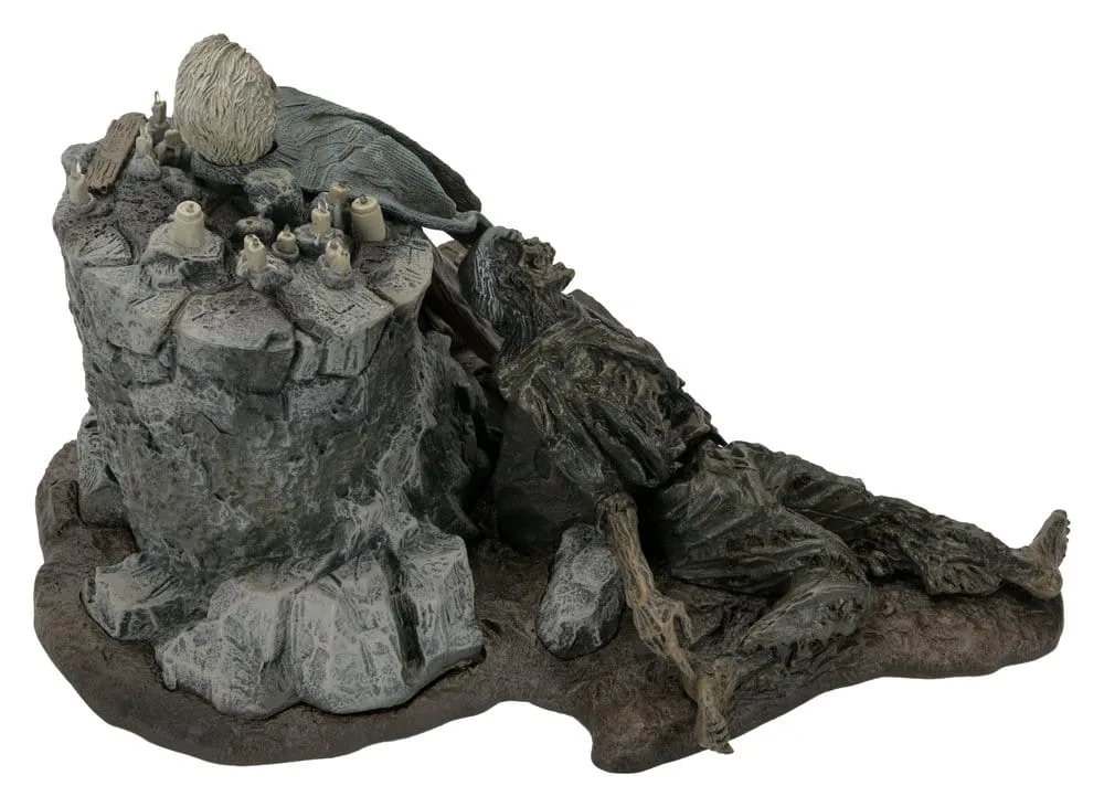Friday the 13th The Game Diorama – Pamela Shrine 5