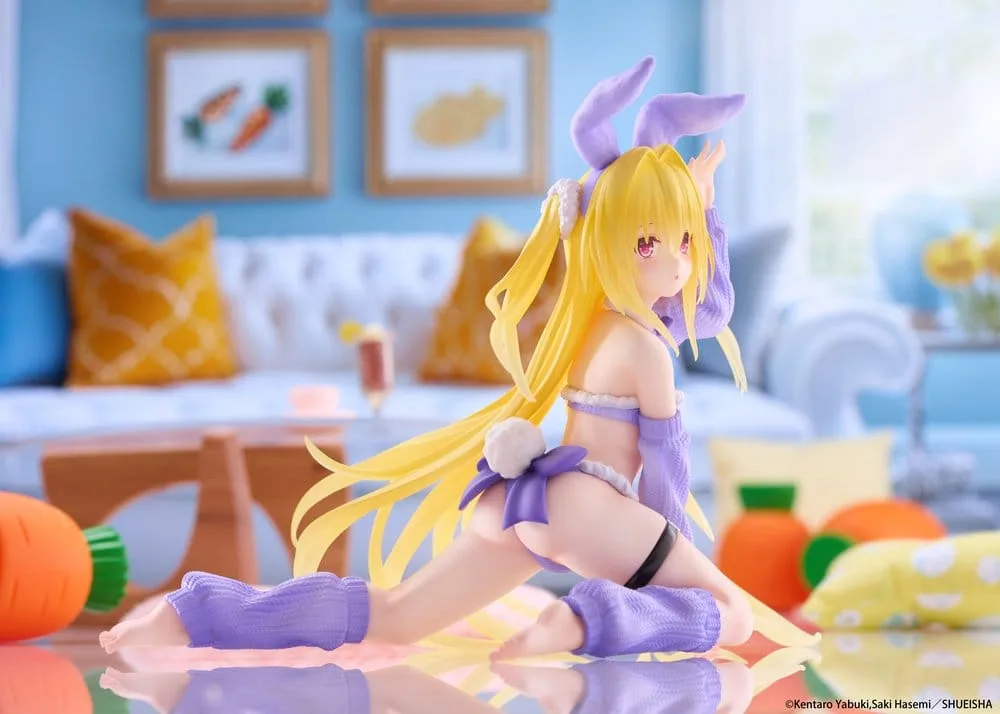 To Love-Ru Darkness Figure – Golden Darkness Fluffy Bunny 13 cm 6