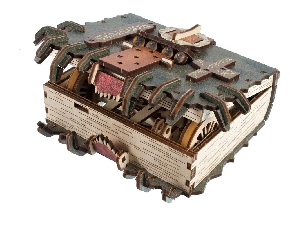 Harry Potter Wooden Model Kit – The Monster Book of Monsters 16