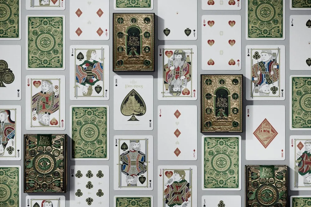 Lord of the Rings Spielkarten – Premium-Box mit 4 Kartendecks 12