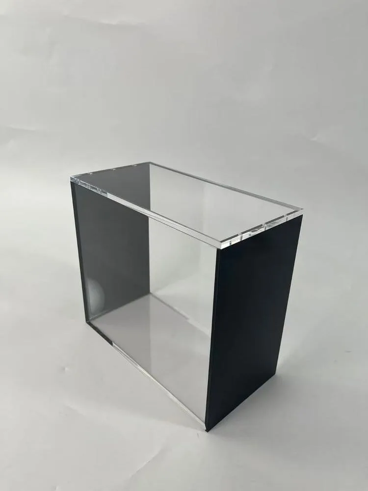 Evoretro Displaybox – ETB Acryl Zwart met Magneetsluiting 3