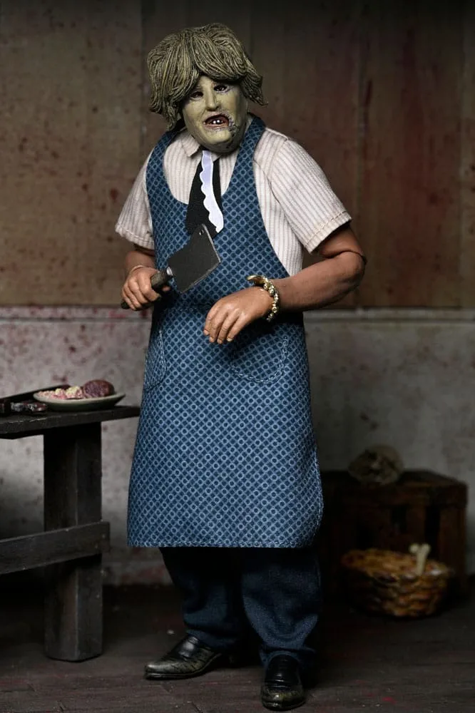 Texas Chainsaw Massacre Figure – Leatherface Old Lady Mask 20 cm 3