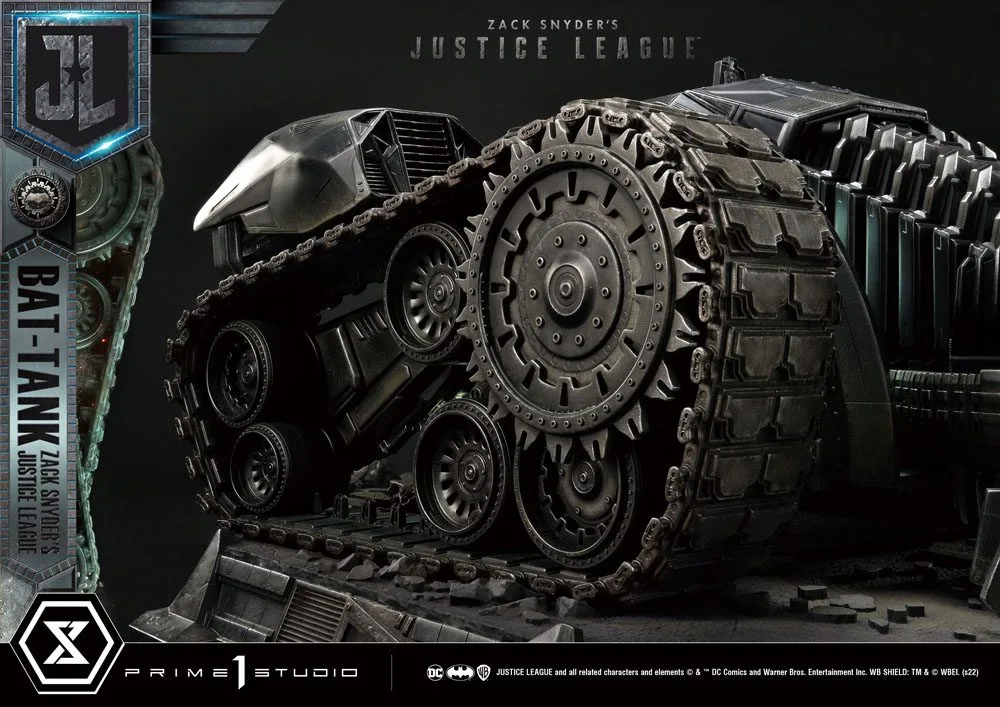 Zack Snyder’s Justice League Diorama – Bat-Tank 36 cm 18