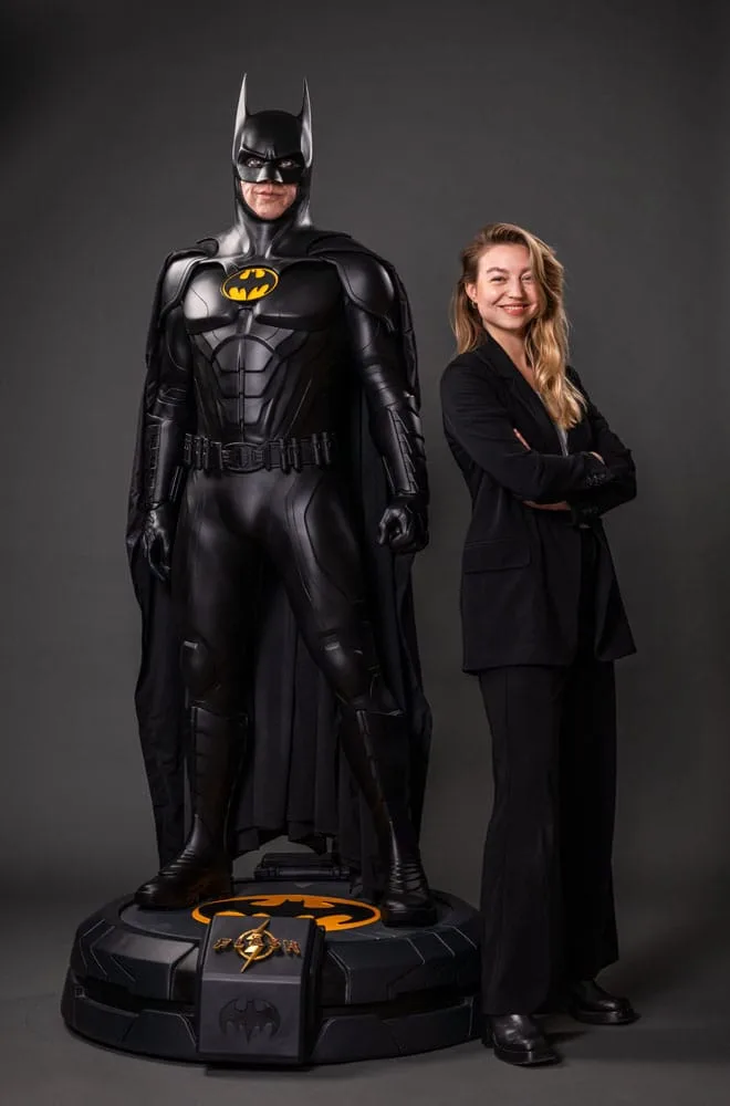 The Flash Life-Size Statue – Batman Keaton 2 211 cm 26