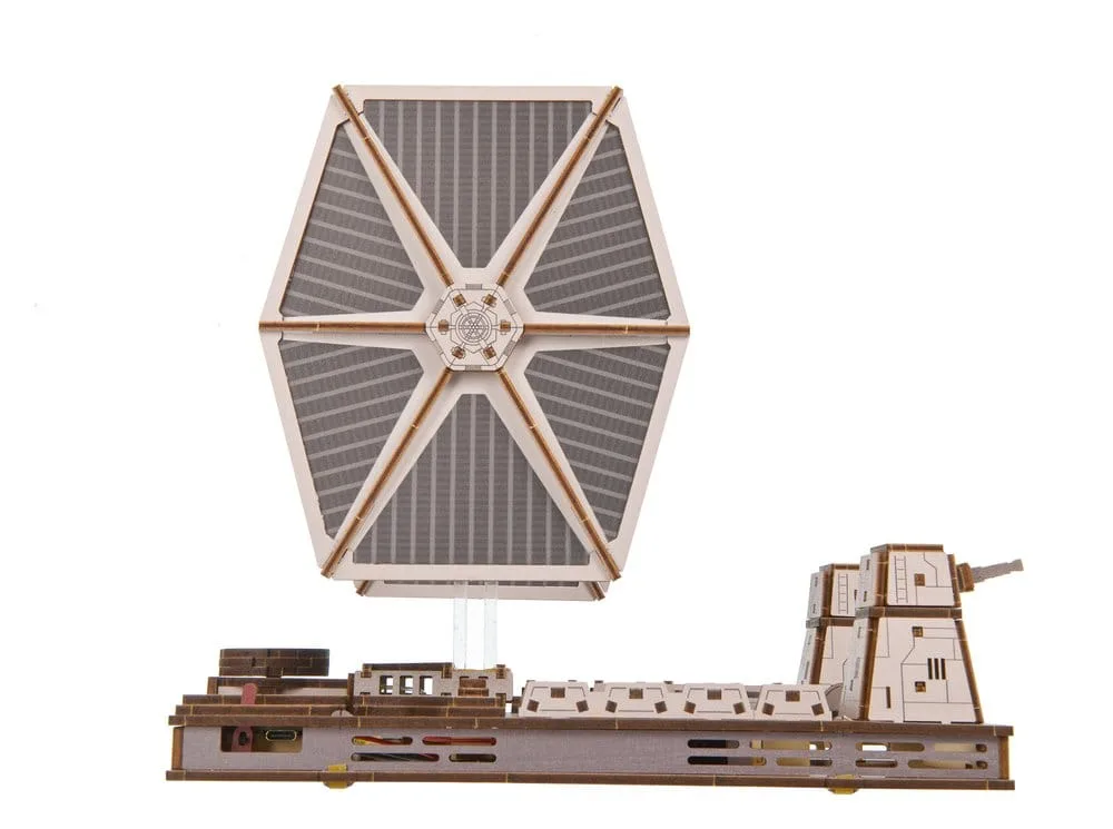 Star Wars Holzmodellbausatz – TIE Fighter mit Ständer 9