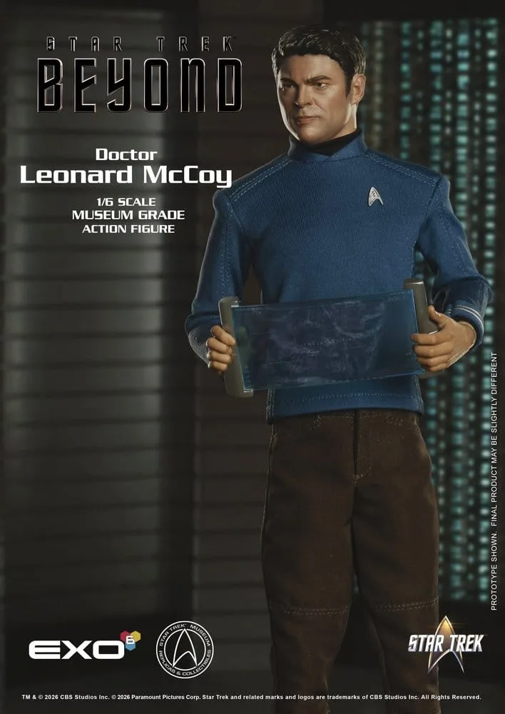 Star Trek Beyond Action Figure – Dr. Bones McCoy 30 cm 10