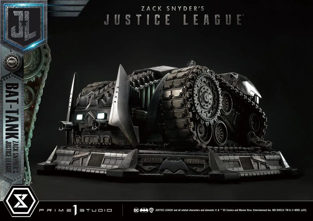 Zack Snyder’s Justice League Diorama – Bat-Tank 36 cm