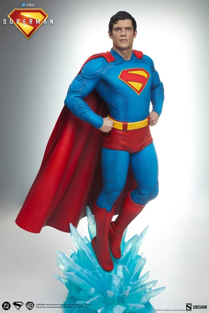Superman (2025) Statue Bundle – With Krypto 61 cm and 23 cm 7