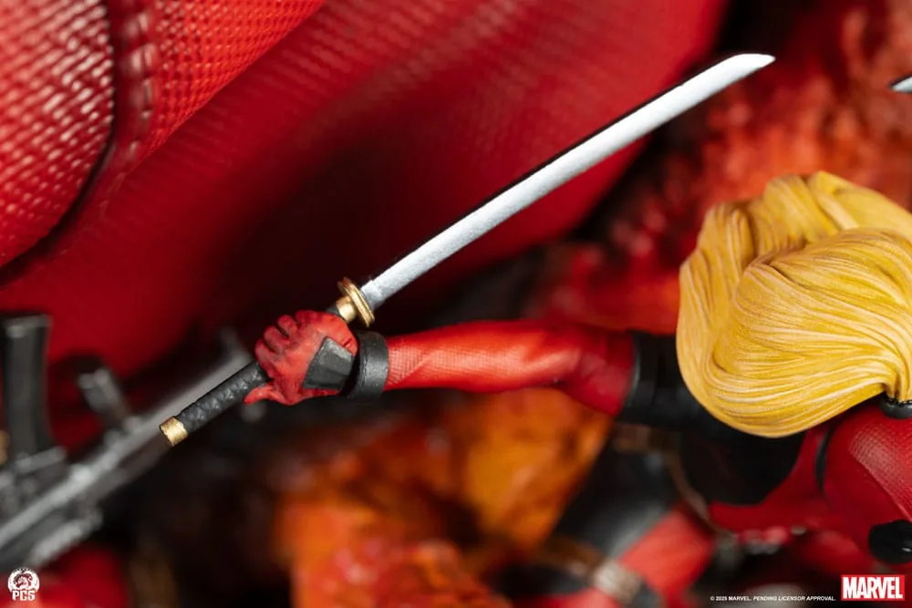 Marvel Fine Art Bust – Deadpool Corps Diorama 42 cm 17