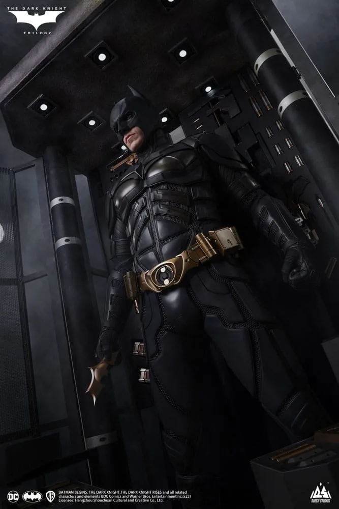 The Dark Knight Statue – Batman Ultimate Edition 207 cm 4