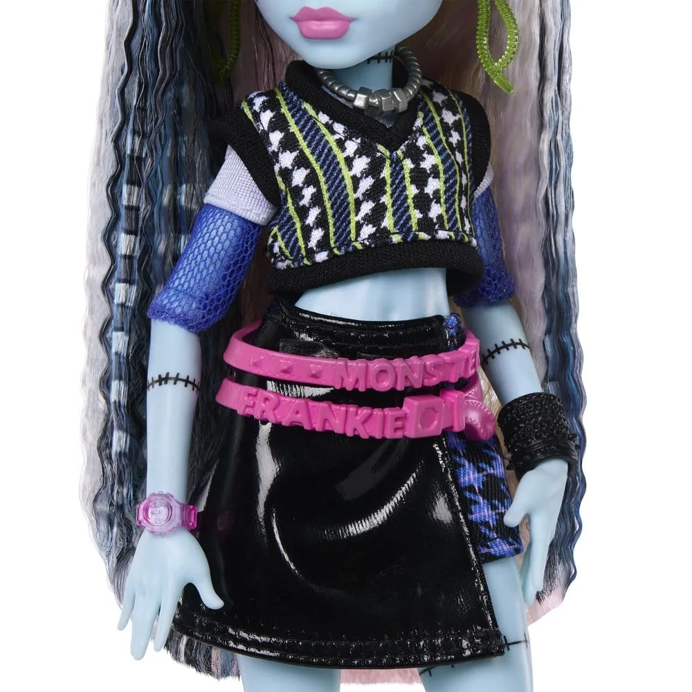 Monster High Doll – Frankie Stein with Watzie and Accessories 7