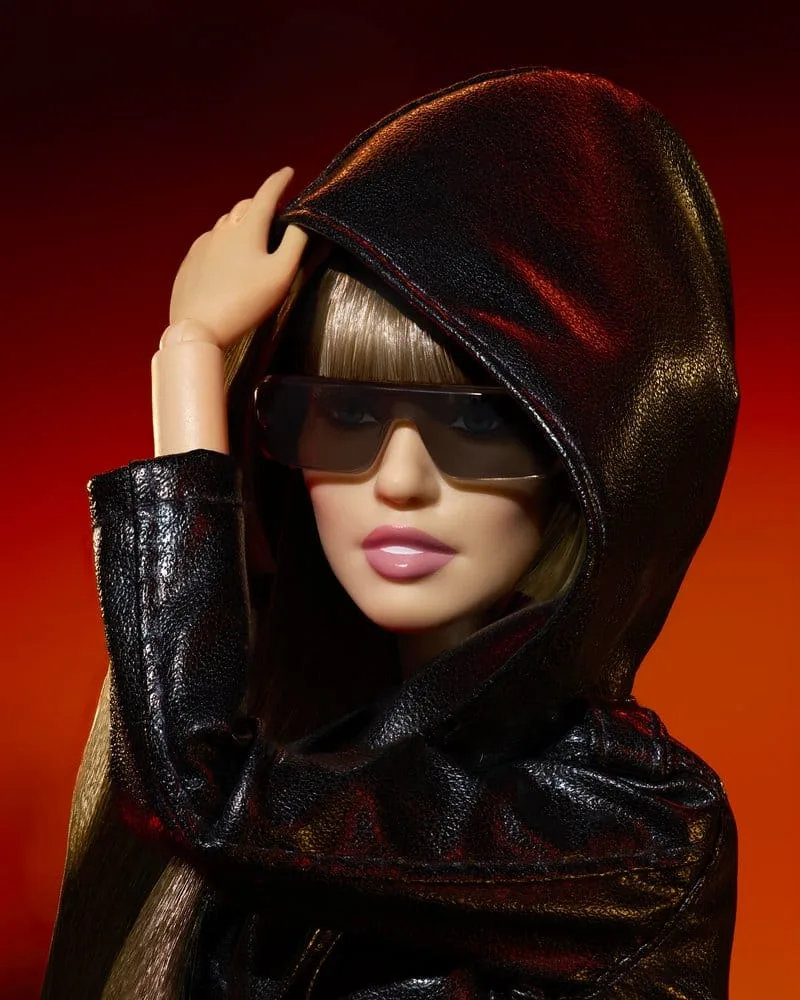 Barbie Signature Doll – Miley Cyrus 11