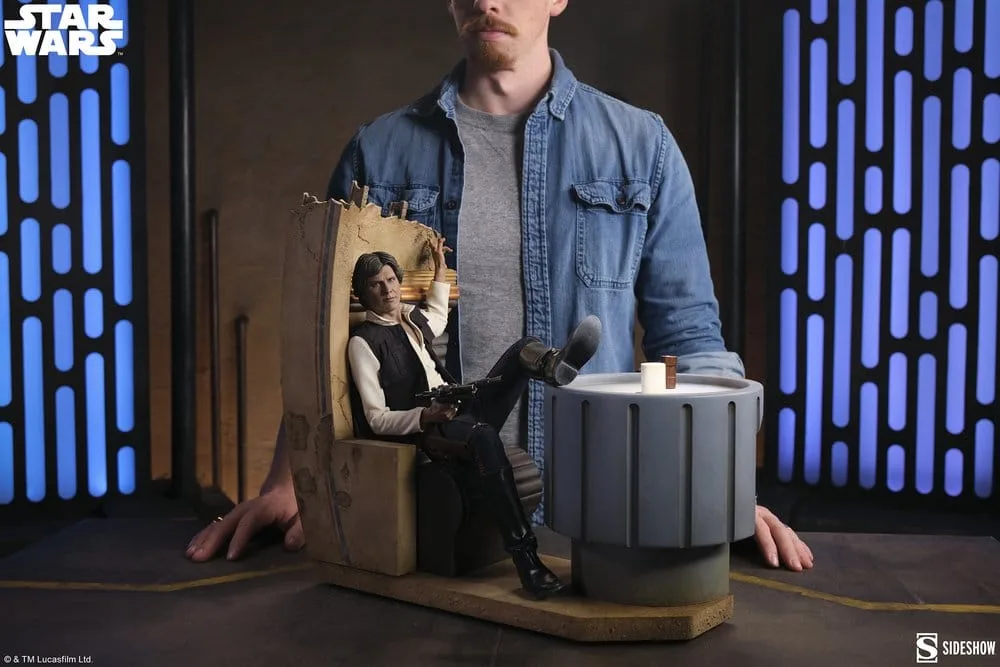 Star Wars Premium Format Figure – Han Solo Sorry About the Mess 32 cm 2