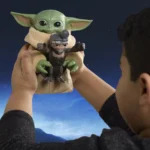 Star Wars Interactieve Figuur – Huggin' Grogu en Anzellan 17 cm 15