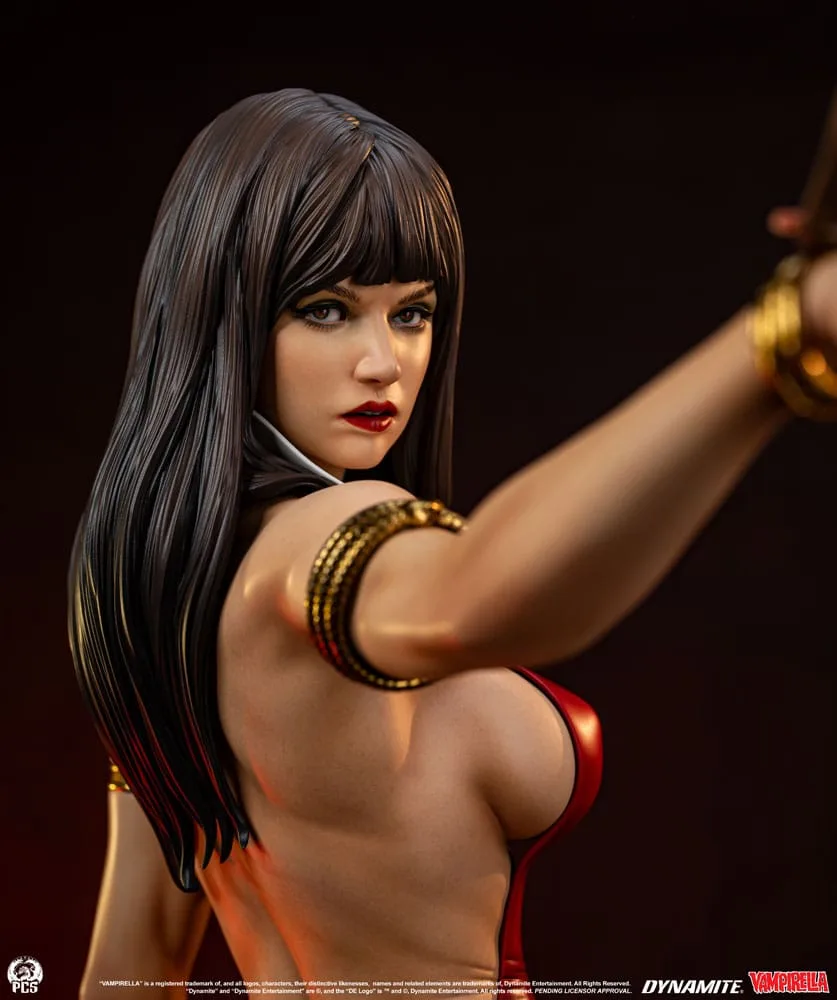 Vampirella Statue – 70er-Jahre-Postermotiv 1:2 112 cm 10
