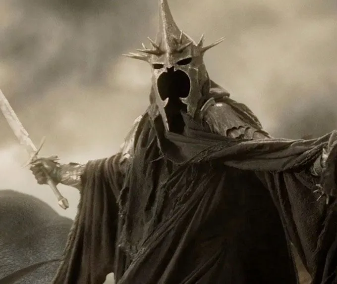 The Lord of the Rings Statue – The Witch-king of Angmar 5