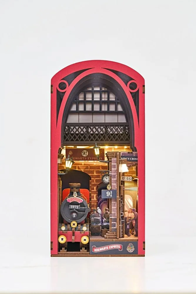 Harry Potter Book Nook – Hogwarts Express 18 cm 3