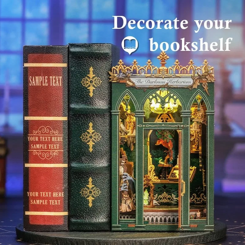 The Darkness Herbarium Book Nook – CuteBee 17 x 12 cm 17