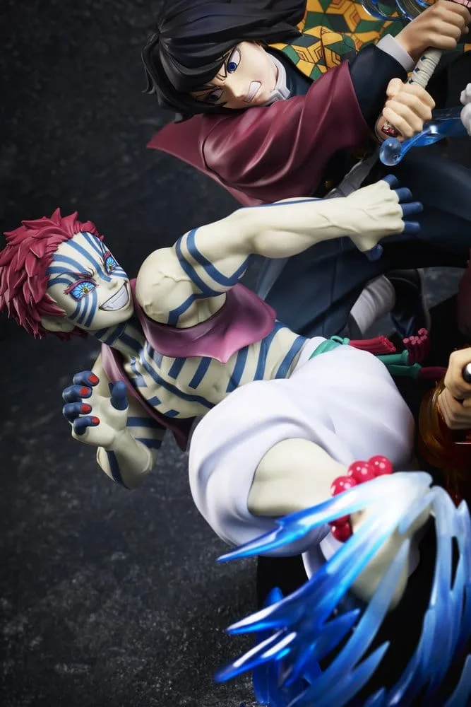 Demon Slayer PVC Figure – Tanjiro and Giyu with Akaza 13 cm 5