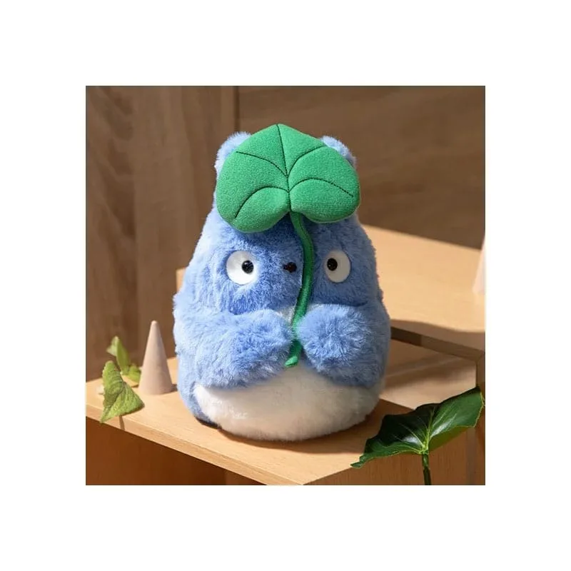 My Neighbor Totoro Plush – Medium with Leaf 20 cm 3