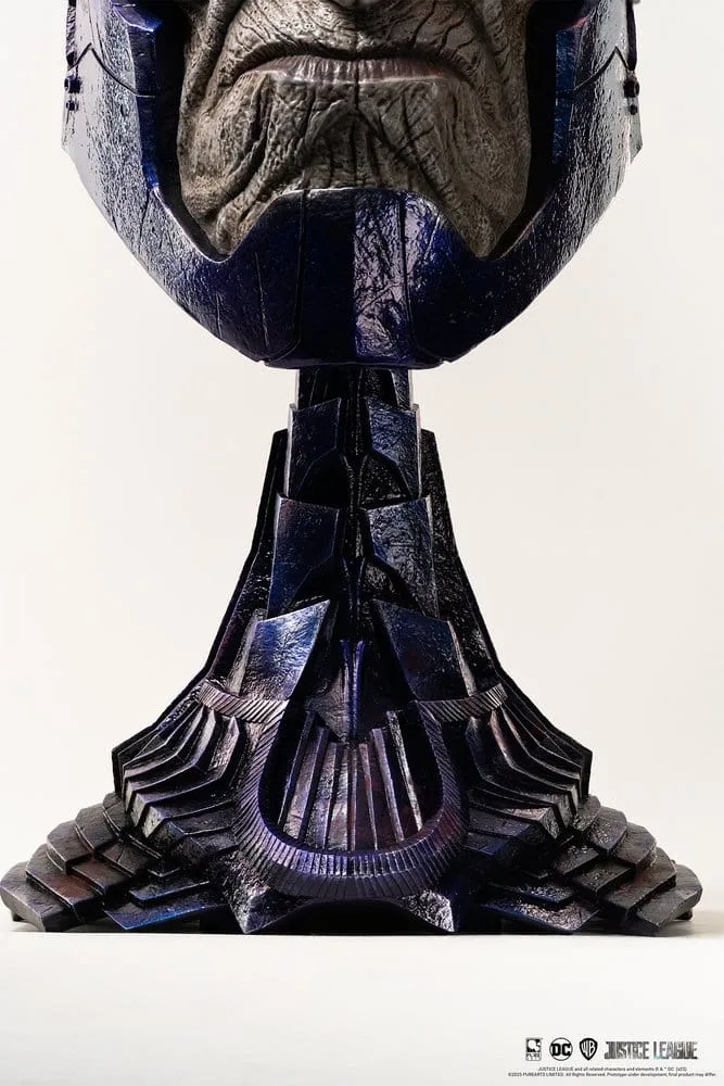 Justice League Art Mask Replica – Darkseid 1:1 Scale 52 cm 9
