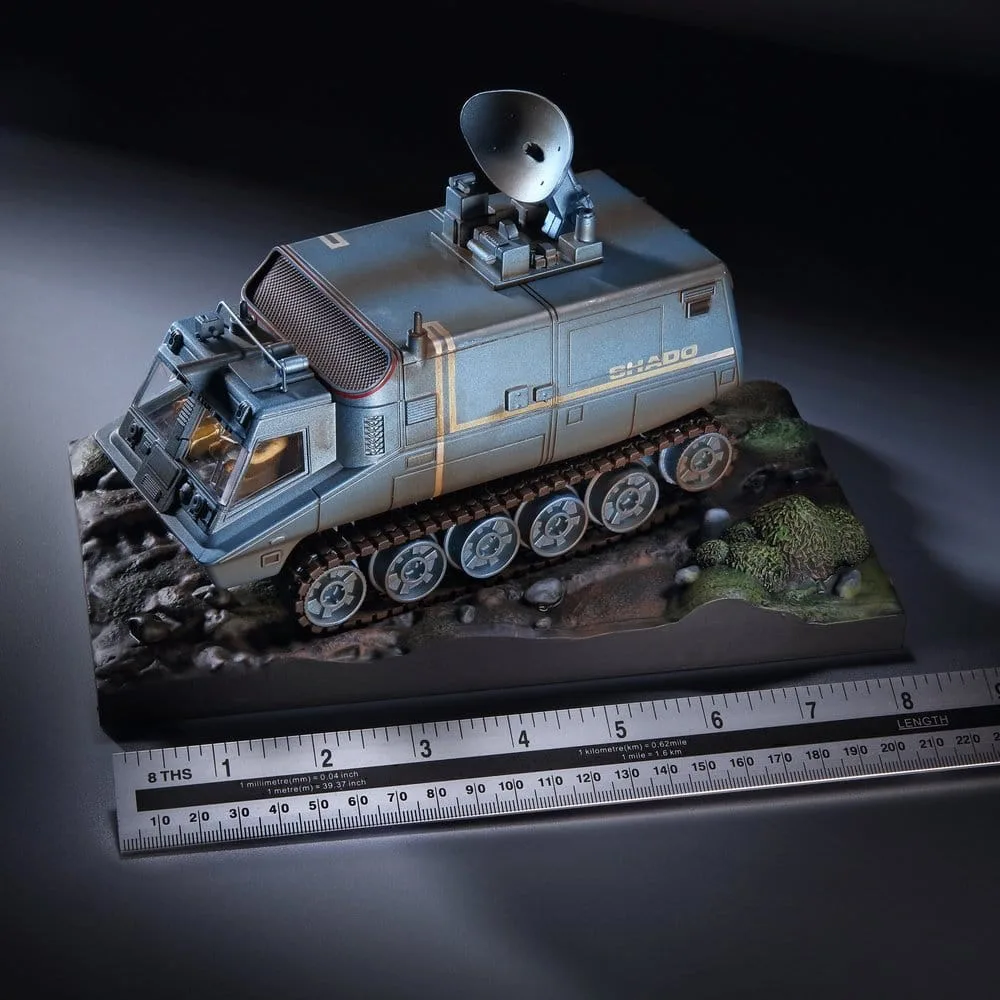 UFO Die-Cast Model – S.H.A.D.O. Mobile with Radar 17 cm 2