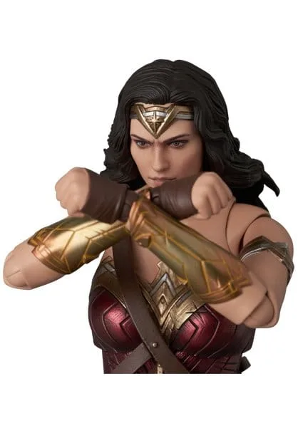 Wonder Woman Action Figure – MAFEX Justice League Version 15 cm 7