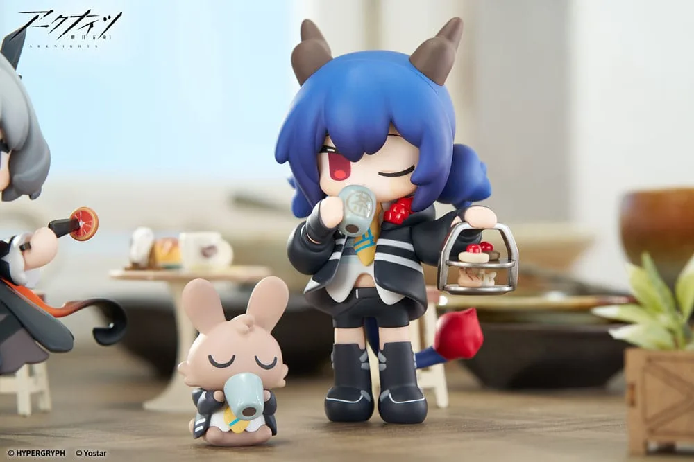 Arknights PVC Statue – Ch’en Dessert Mini Series 11 cm 6