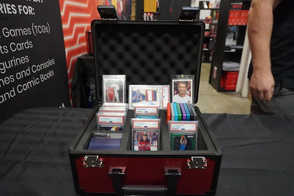 Trading Card Storage Box – Evoretro Red 90 Slabs 8
