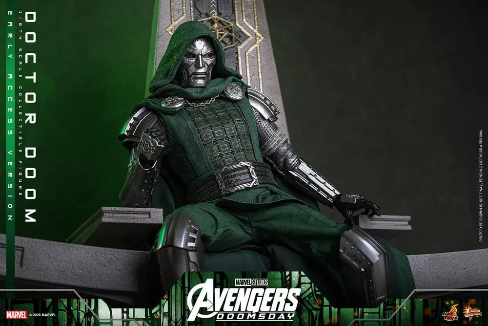 Avengers Doomsday Action Figure – Doctor Doom 31 cm 10