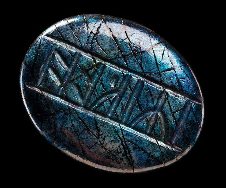 The Hobbit Prop Replica – Kili's Rune Stone 5 cm