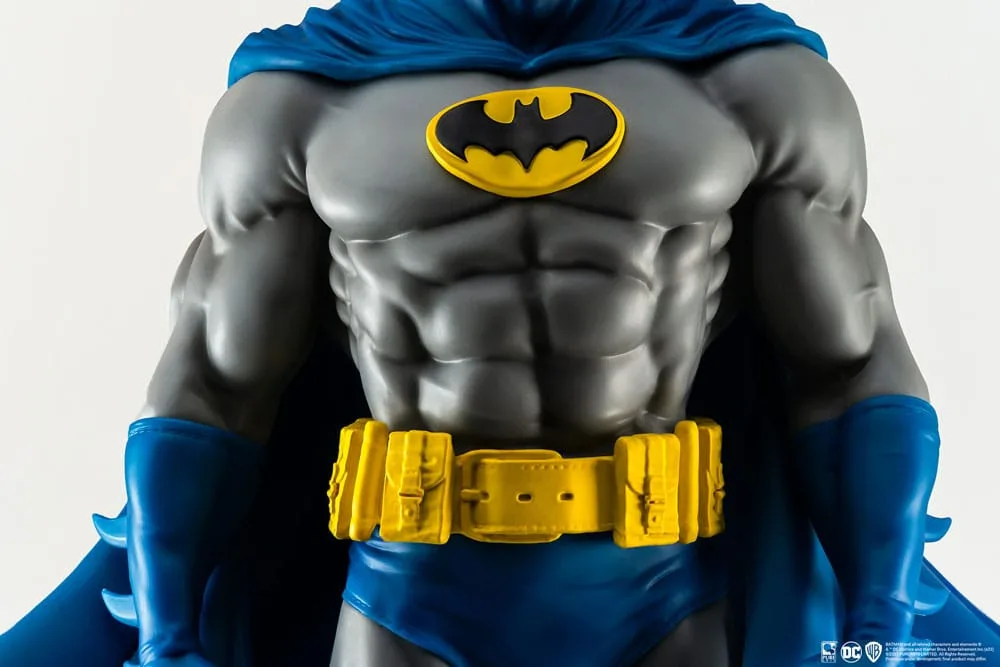Batman PVC Statue – Classic Version 1/8 Scale 27 cm 6