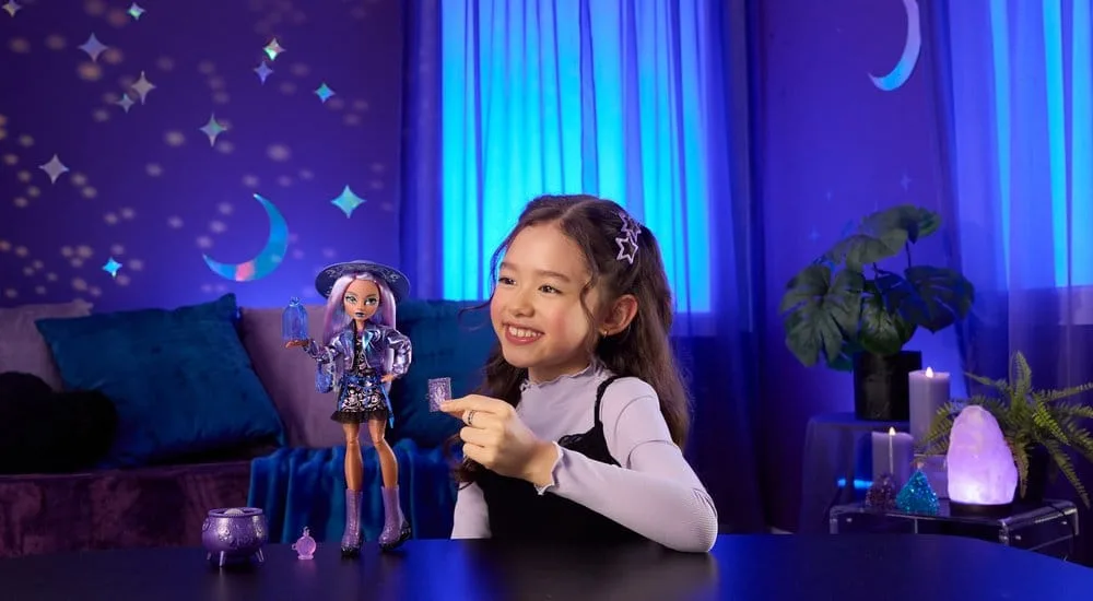 Monster High Doll – Moonspell Magic Layla Stone 2
