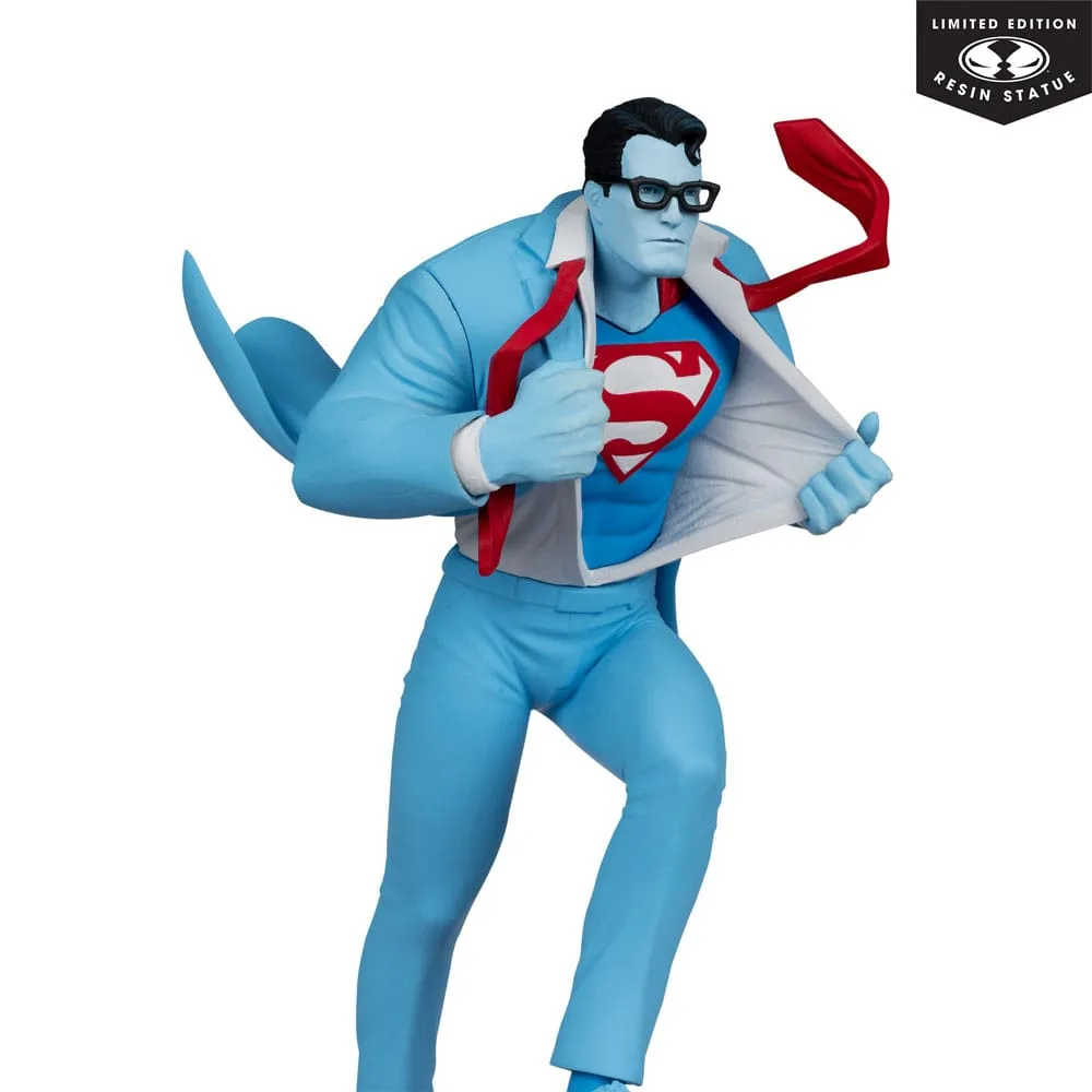 DC Superman Statue – Clayton Henry Red and Blue 1/10 16 cm 2