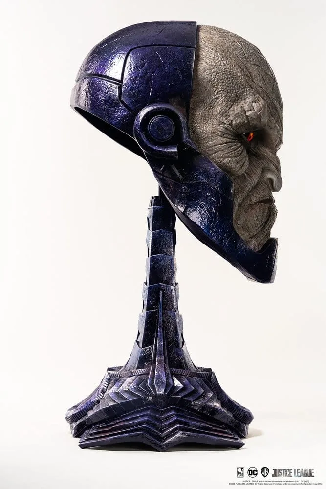 Justice League Art Mask Replica – Darkseid 1:1 Scale 52 cm 3