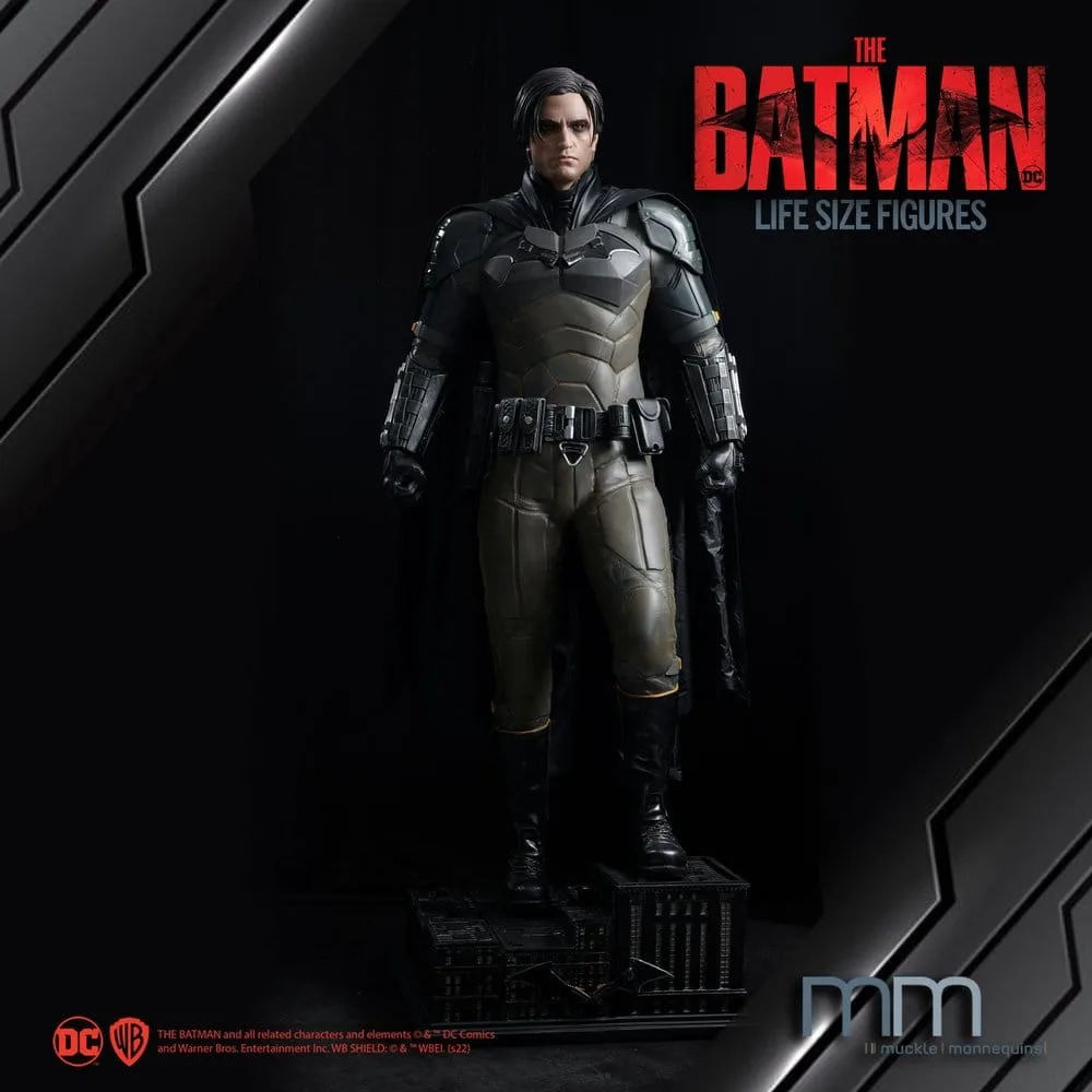 The Batman Life-Size Statue – Robert Pattinson Version 218 cm 5
