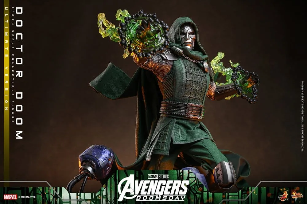 Avengers: Doomsday Action Figure – Doctor Doom Ultimate 31 cm 9