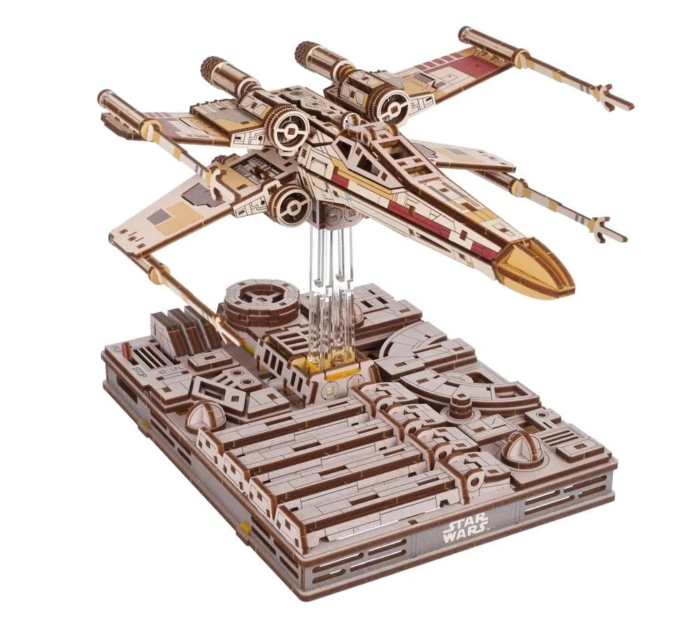 Star Wars Wooden Model Kit – Luke Skywalker’s X-Wing