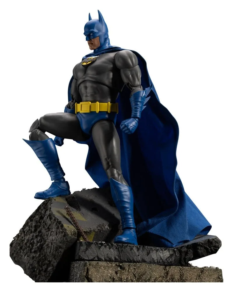 DC Comics Action Figure – Batman Limited Edition 21 cm 3