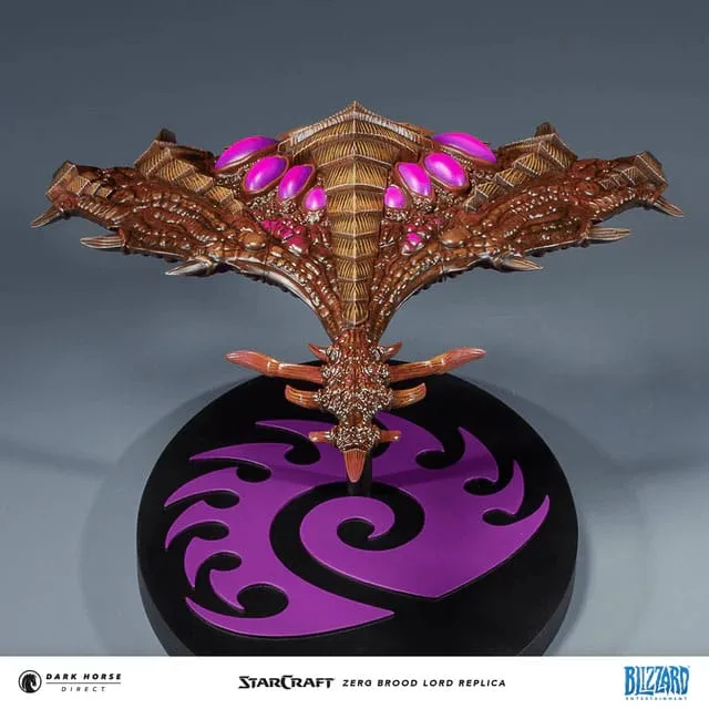 StarCraft Replica – Zerg Brood Lord 25 cm 10