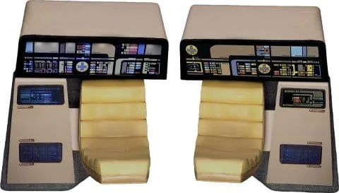 Star Trek Replica Set – Enterprise-D Bridge Consoles 1/6