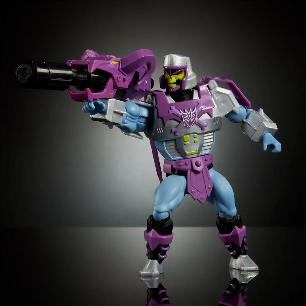 MOTU x Transformers Action Figure – Megatron Armor Skeletor 14 cm 3